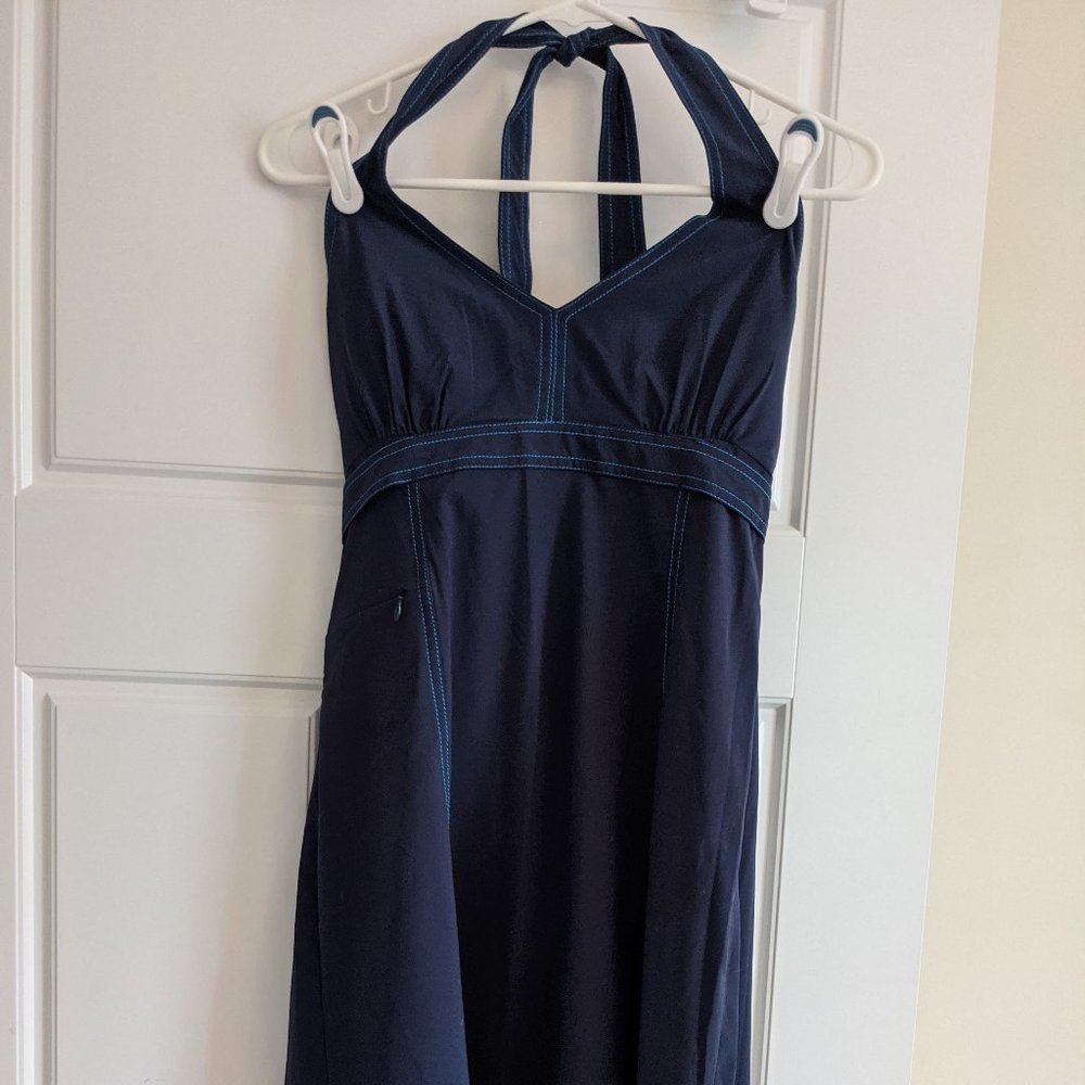 Athleta dress with tie kneck